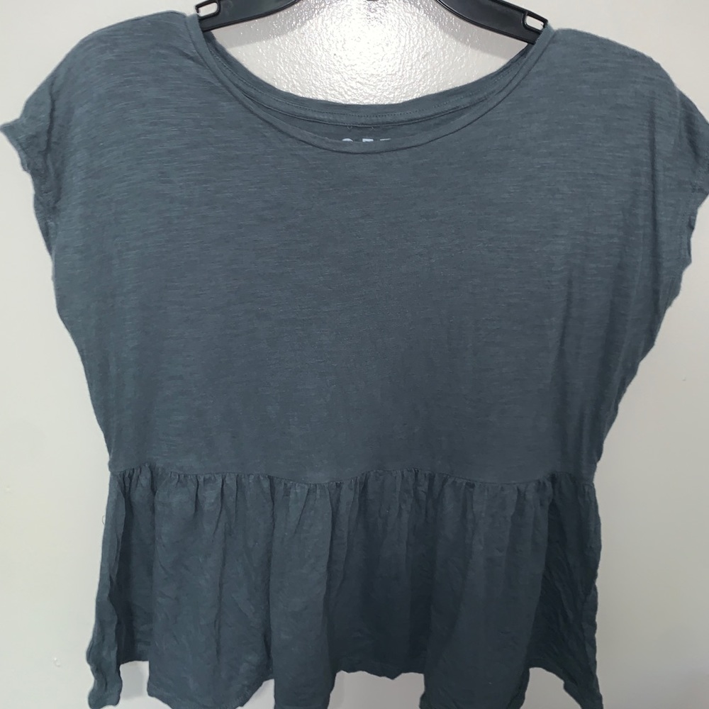 LOFT Cropped Peplum Tee Size XXSP
